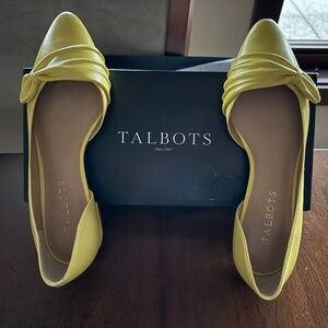 TALBOTS Lemon Drop Edison Pleated Flats; S-7M